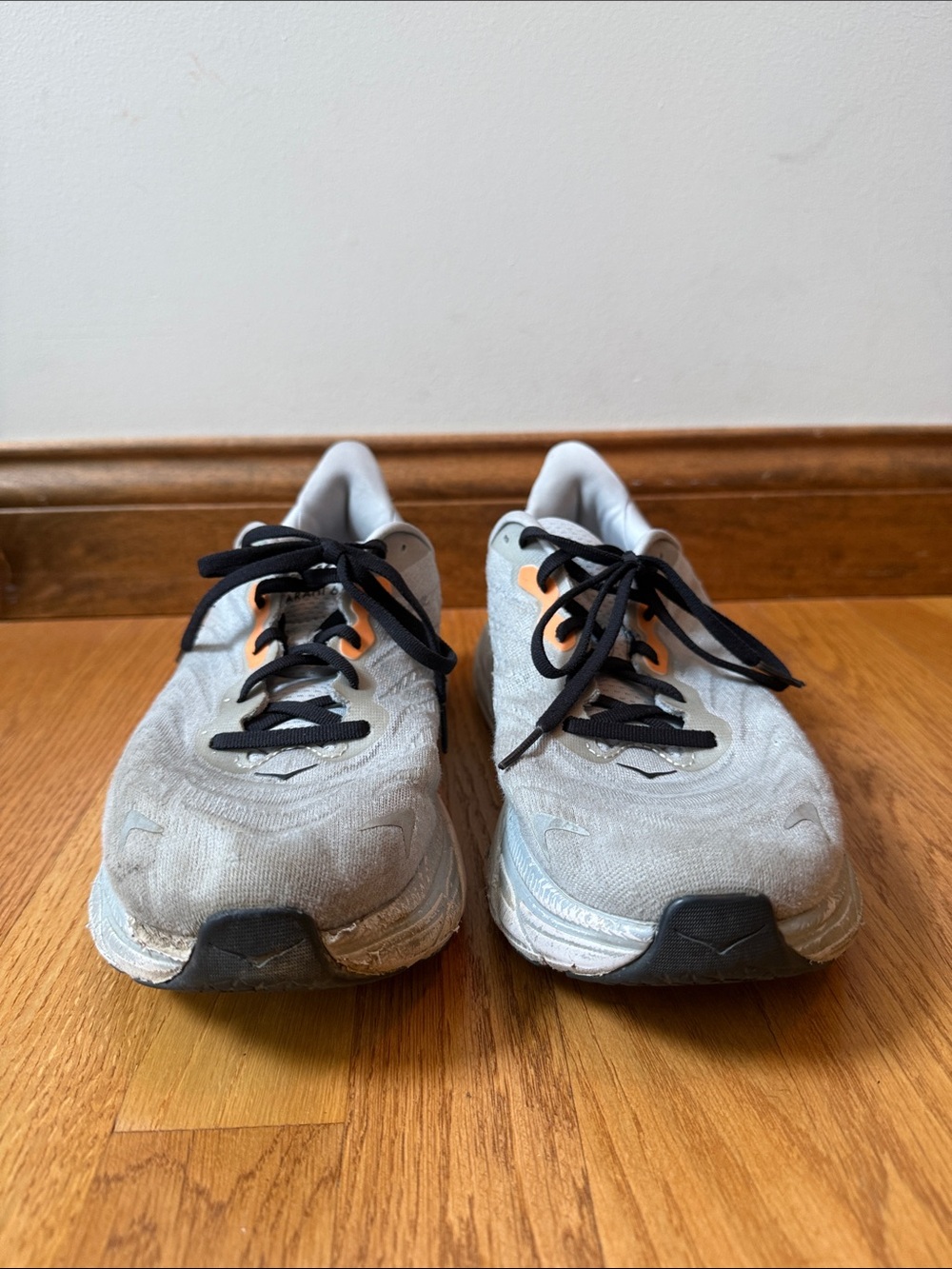 Hoka Arahi 6 Running Shoes Light Grey Orange Men's Size 9.5D - Picture 3 of 11